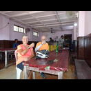 Nach dem Zuckerrohrsaft die zweite Stärkung, diesmal mit einem Liter Toddy